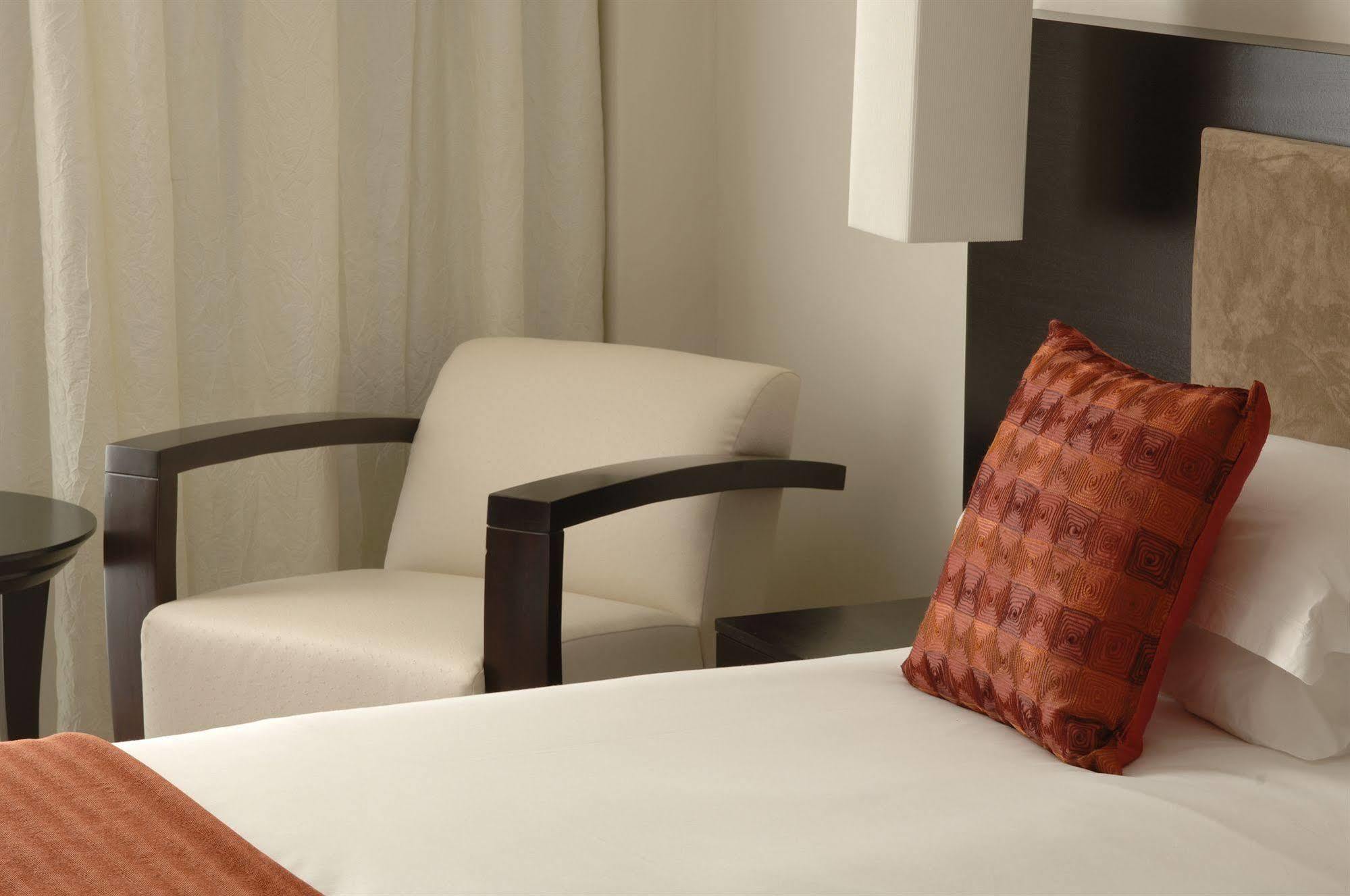 Urban Chic Boutique Hotel & Cafe كيب تاون الغرفة الصورة